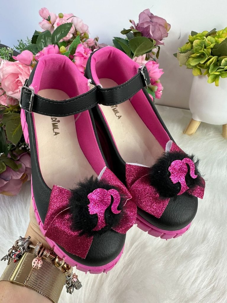 Sapatilha Mocassim Barbie Pom Pom Preto e Pink