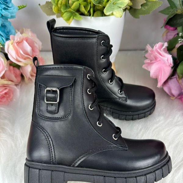 Bota Nilqi Bolso Preto